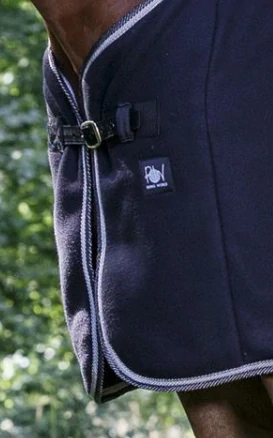 Odpocovací deka Riding World, černá