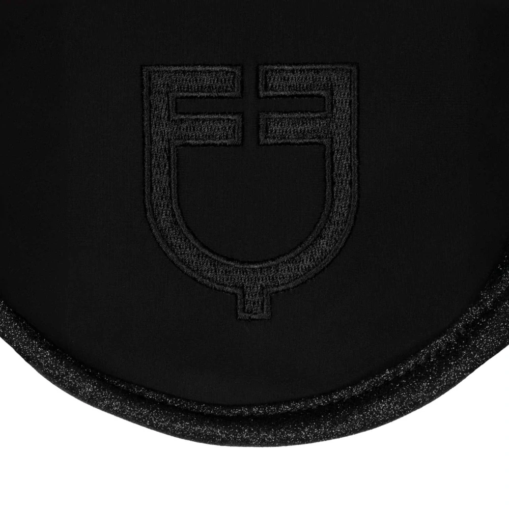 Čabraka Equestro Universe, černá