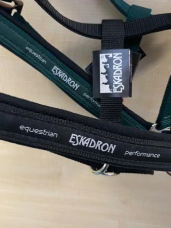 Nylonová ohlávka Eskadron Basic, tmavě zelená