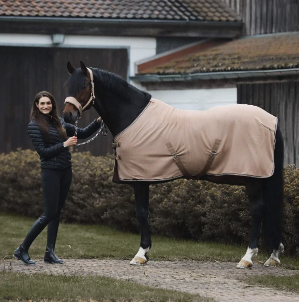 Odpocovací deka Horze Kiel, béžová