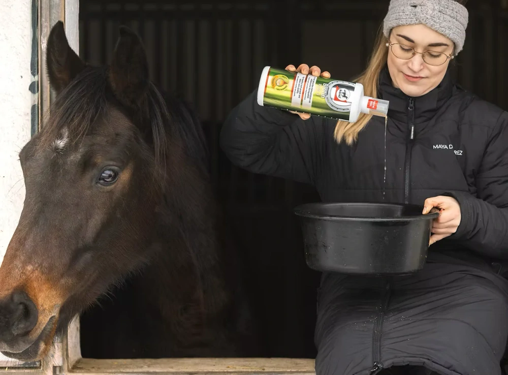 Leovet - Tekutý Biotin plus s methioninem, zinkem a omega 3 (Láhev s dávkovačem, 1 l)