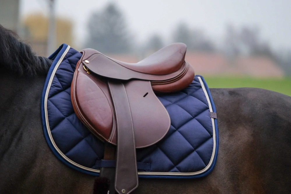 Podsedlová dečka EQUITHEME Classic, navy modrá