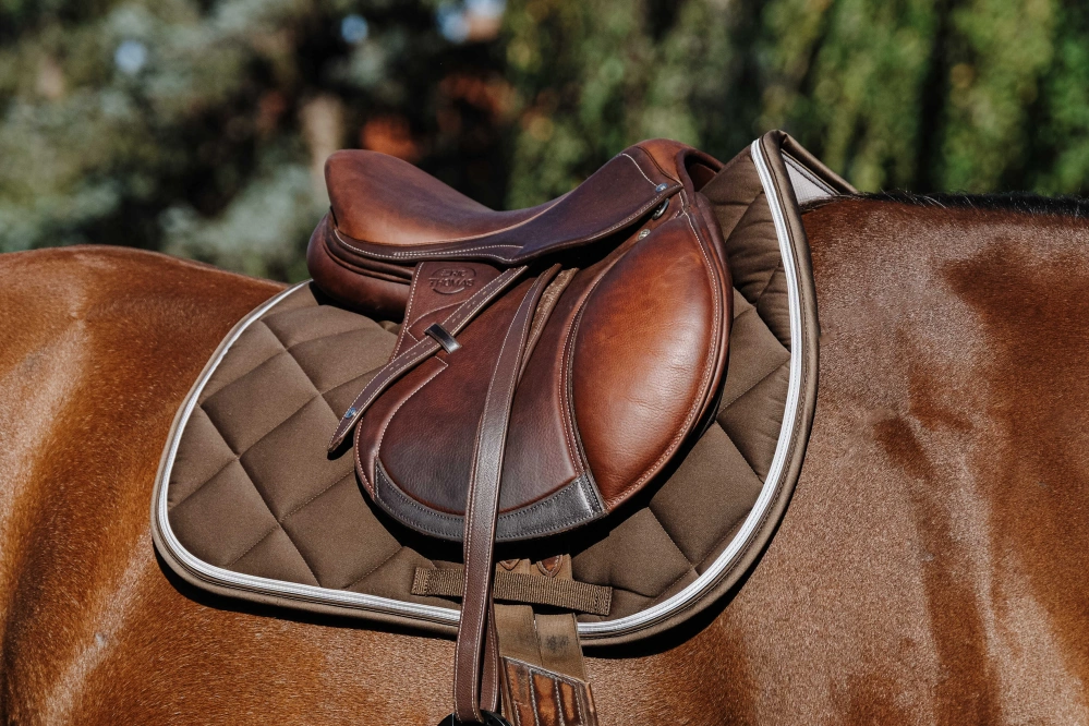 Podsedlová dečka EQUITHEME Classic, hnědá
