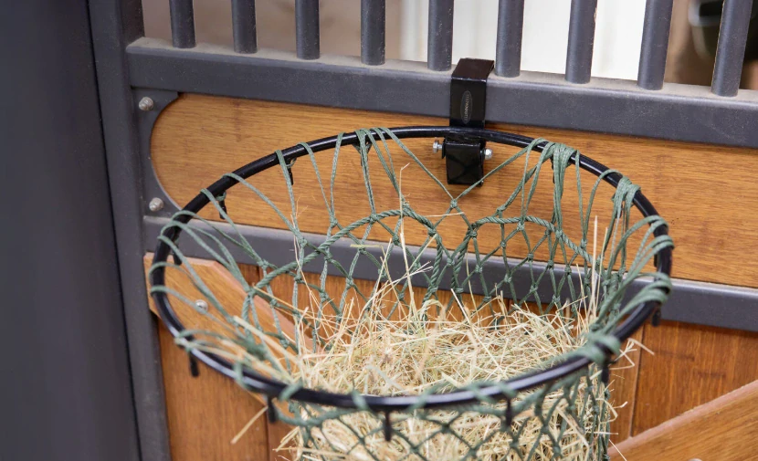 Plnička sítí na seno