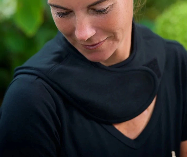 Terapeutický límec na krk Back on Track, černá