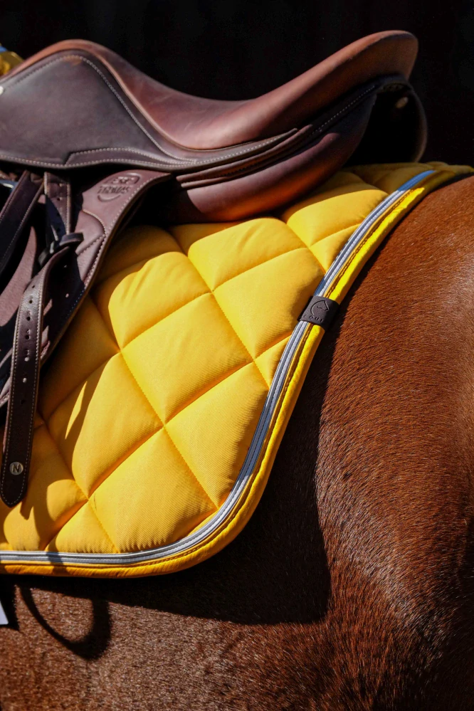 Podsedlová dečka EQUITHEME Classic, žlutá