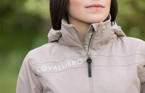 Dámská bunda Covalliero S/S 2025, krémová