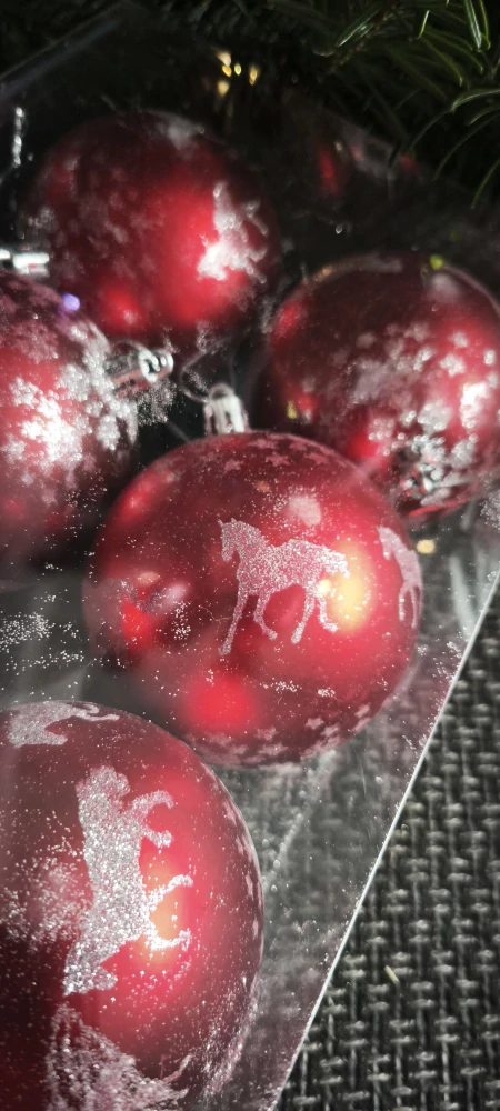 Vánoční baňky s motivem koně - sada 6 ks (červené/stříbrné)