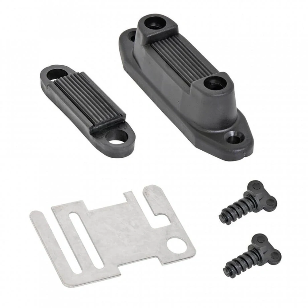 Izolátor pro elektrický ohradník k vchodové brance, plochý pro pásku do 40 mm, na hřebík nebo vrut - 4 ks