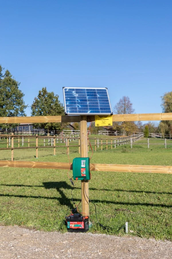 Solární panel 12 V/30W s regulátorem pro elektrický ohradník DUO-Power X 2500, X 3000, X 4000, AN 3100, AD 3000 a A 3300